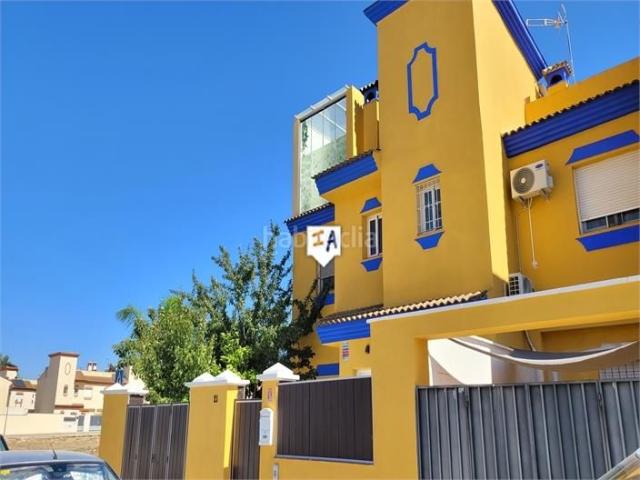 Casa adosada en venta en Sierra de Yeguas. Casas adosadas Sierra de.
