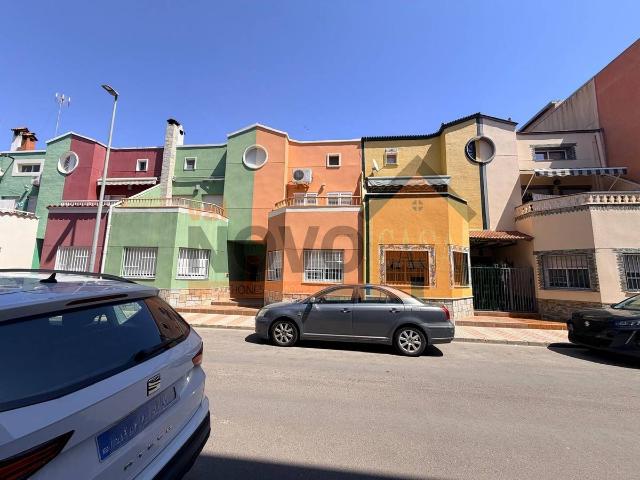 Casa adosada en Venta en Silla