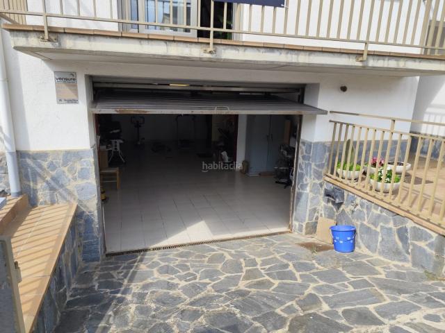 Casa adosada en venta en Sils. ADOSADO EN SILS. Casas adosadas.