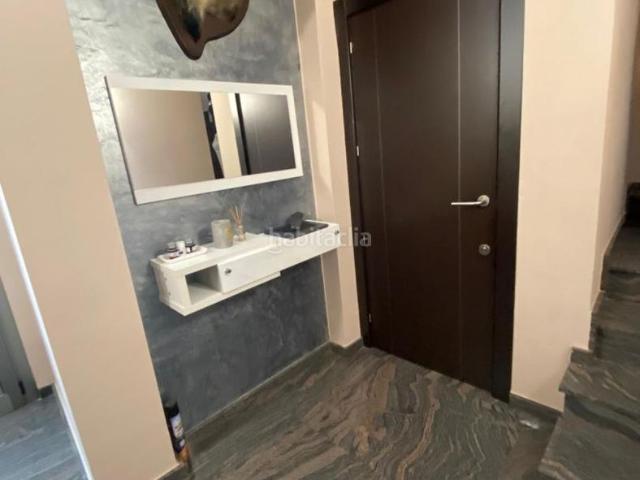 Casa adosada en venta en Súria. VIVE Y TRABAJA EN CASA ESPECTACULAR VIVIENDA CON NAVE Y PISCINA EN SÚRIA. Casas adosadas.