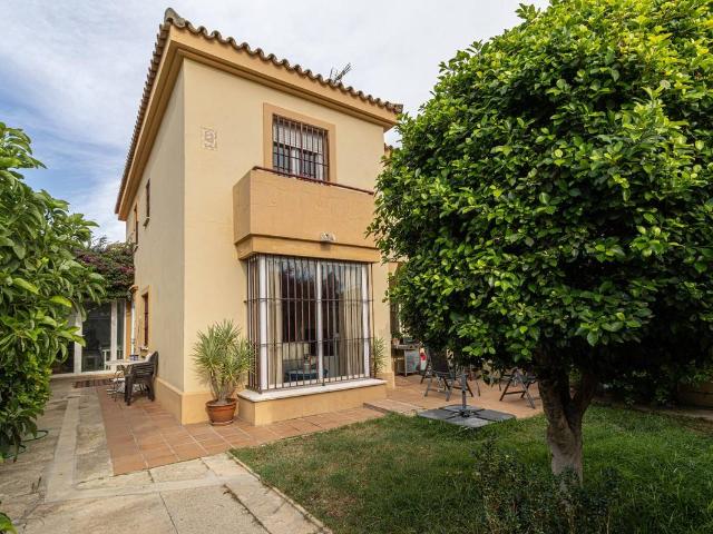 Casa adosada en Venta en Pozoalbero