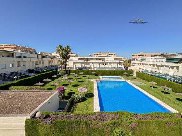 Casa adosada en Venta en Pozoalbero