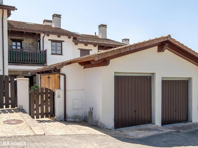 Casa adosada en Venta en Poblaciones norte