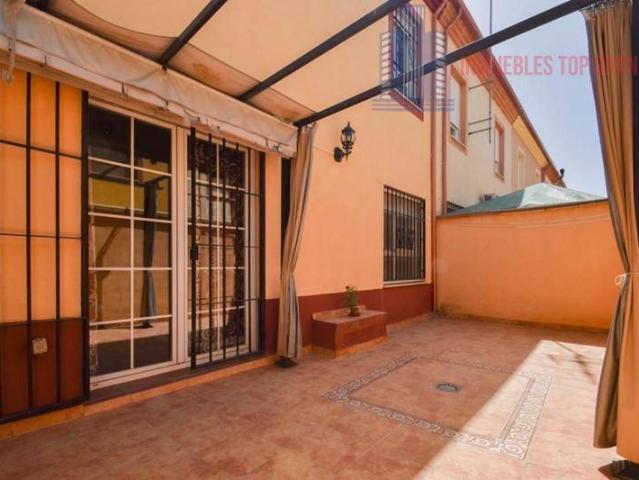Casa adosada en Venta en Polideportivo