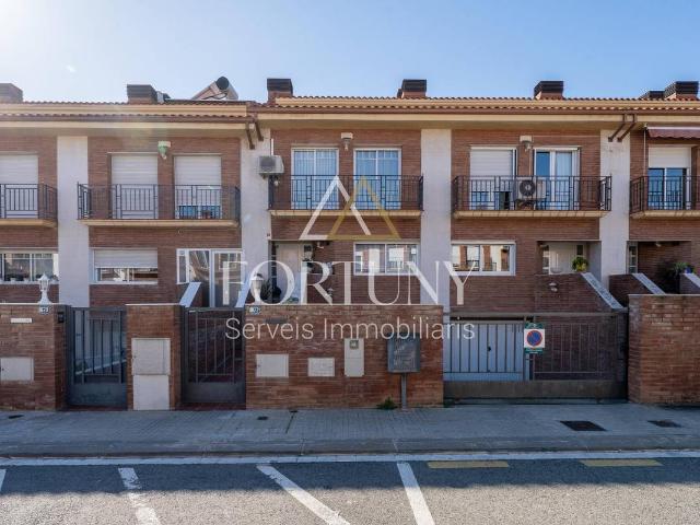 Casa adosada en Venta en Ponent