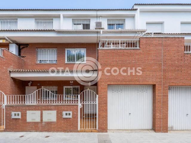 Casa adosada en Venta en Ponent