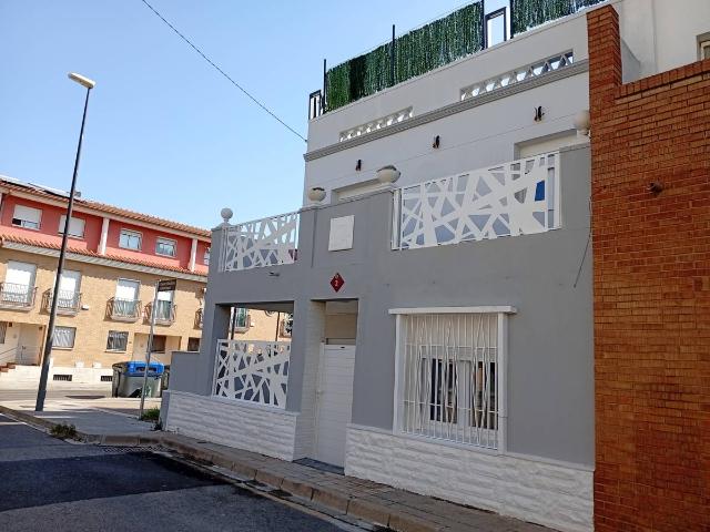 Casa adosada en Venta en Ponent