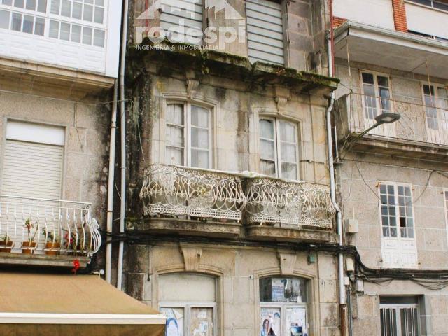 Casa adosada en Venta en Ponteareas