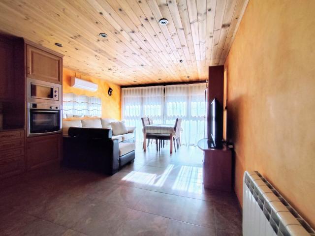 Casa adosada en venta en Pontils. Casa adosada reformada en una zona tranquila y rodeada de naturaleza. Casas adosadas.