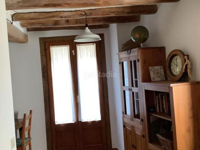 Casa adosada en venta en Ponts. CASA CON ENCANTO EN PONTS REHABILITADA, CON BODEGA Y ESPECTACULAR SALA DIÁFANA. Casas adosadas.