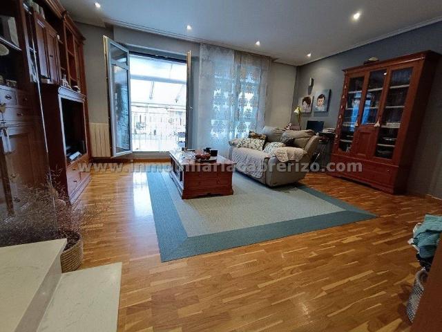 Casa adosada en Venta en Portillejo Valdegastea