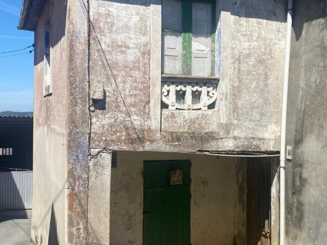 Casa adosada en venta en Paderne. Casas adosadas.