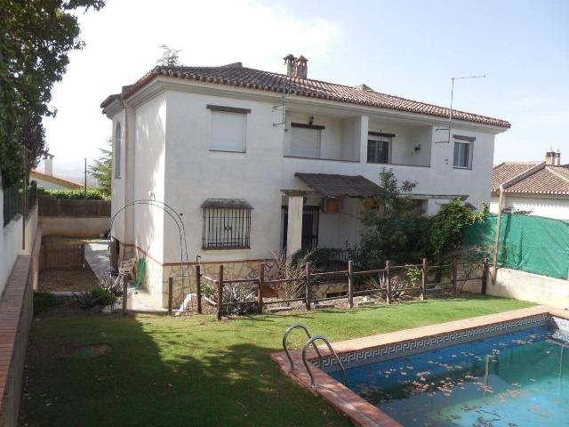 Casa adosada en Venta en Padul