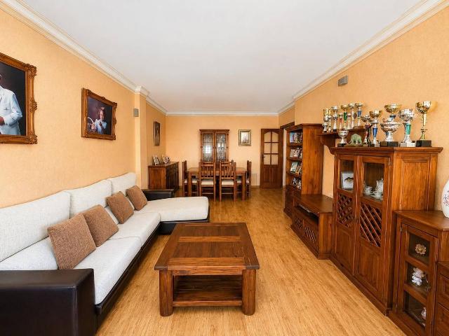 Casa adosada en Venta en Padul