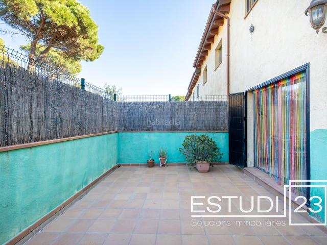 Casa adosada en venta en Palafolls. MAGNÍFICA CASA ADOSADA CON GRAN PARKING. Casas adosadas.