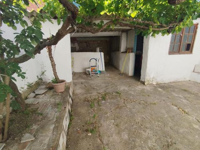 Casa adosada en venta en Palafolls. Descubre el potencial de esta casa en Palafolls y conviértela en el proyecto que siempre has imaginado. Casas adosadas.