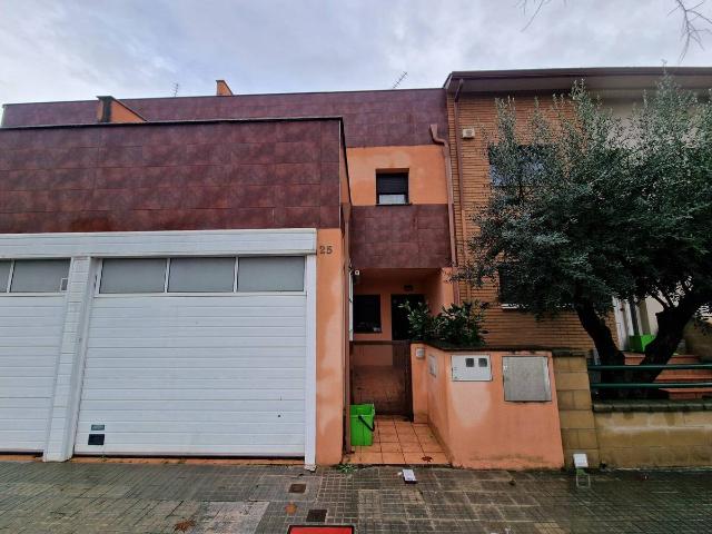 Casa adosada en Venta en Palau solità i Plegamans