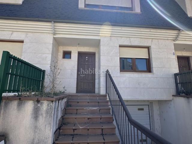 Casa adosada en venta en Palencia, El Cristo. Magnífico chalet en Palencia. Casas adosadas.