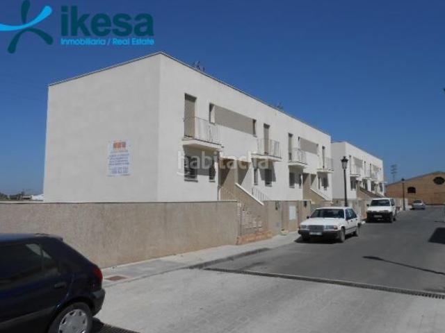 Casa adosada en venta en Palma del Condado La. VENTA DE CASA ADOSADA EN LA PALMA DEL CONDADO. ACTIVO INMOBILIARIO SIN POSESIÓN, NO SE PUEDE VISITAR. Casas adosadas Palma del Condado.