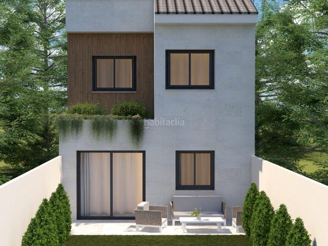 Casa adosada en venta en Paracuellos de Jarama, Miramadrid. VIVIENDA ADOSADA 2 PLANTAS 155 M2 CONSTRUIDOS. Casas adosadas Paracuellos de.
