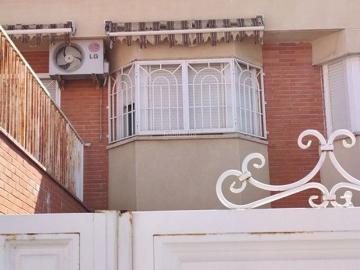 Casa adosada en venta en Parla, Fuentebella San Fermín El Leguario. Adosado Seminuevo en Parla, FuentebellaSan FelixEl Leguario 407.000. Casas adosadas.