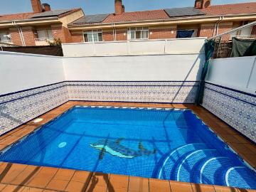 Casa adosada en venta en Parla, Laguna Park. Exclusivo chalet unifamiliar en una de las zonas más demandadas de Laguna Park. Casas adosadas.