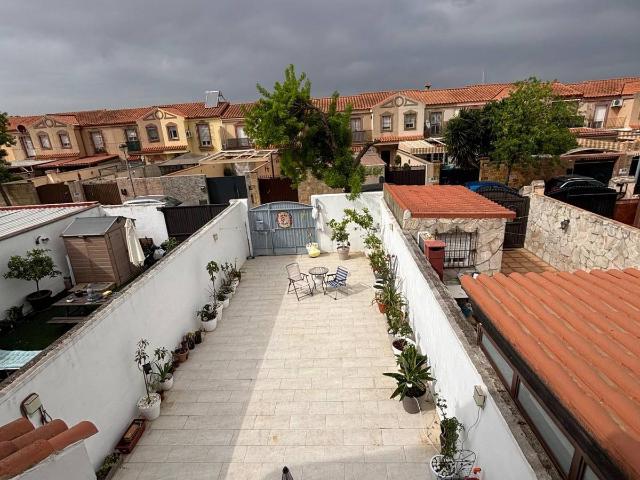 Casa adosada en Venta en Parque Atlántico Ronda este