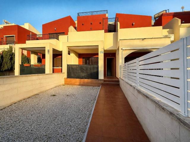 Casa adosada en Venta en Parque Acuático Sector 25