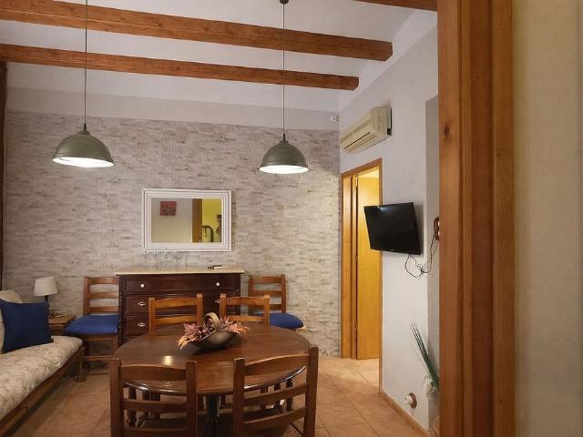 Casa adosada en venta en paseo De Les Flors, Bellmunt del Priorat, de 42 m² 2 habitaciones por 71.000
