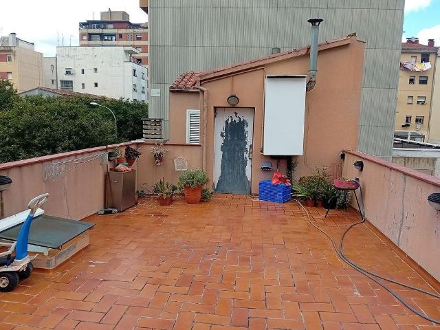 Casa adosada en venta en paseo Dels Països Catalans, Salt, de 180 m² 3 habitaciones por 395.000