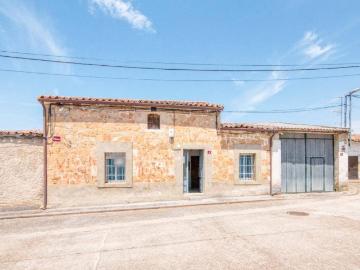 Casa adosada en Venta en Pedrosillo el Ralo