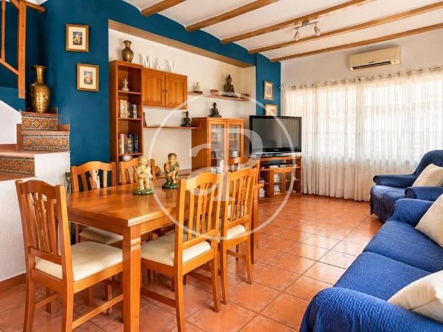 Casa adosada en Venta en Pedralba