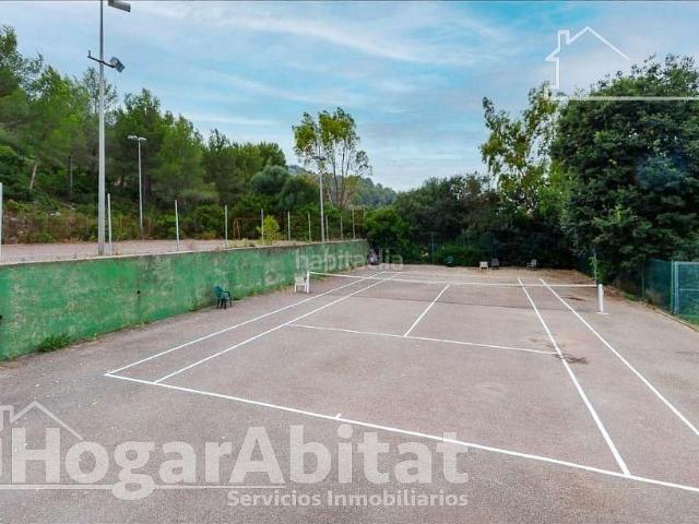 Casa adosada en venta en Pedreguer, Centro. ESPECTACULAR ADOSADO! LUMINOSO EN RESIDENCIAL CON PISCINA Y TERRAZA. Casas adosadas.
