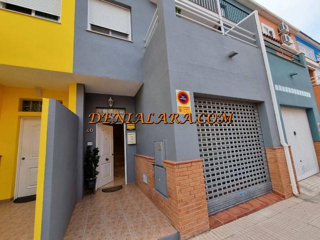 Casa adosada en Venta en Pego