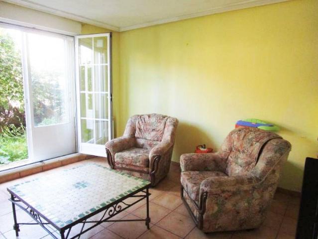 Casa adosada en venta en Pelabravo. Urbis te ofrece un estupendo adosado en Nuevo Naharros, Pelabravo, Salamanca. Casas adosadas.