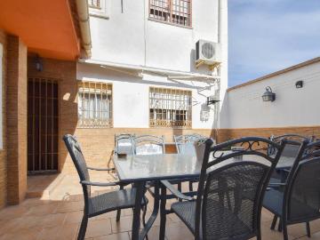 Casa adosada en venta en Peligros. CASA EN PELIGROS. Casas adosadas.