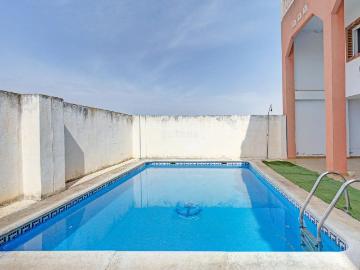 Casa adosada en venta en Peligros. Chalet con piscina privada y vistas a Sierra Nevada en Peligros Granada. Casas adosadas.