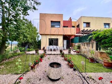Casa adosada en Venta en Perafort