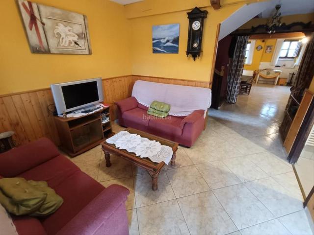 Casa adosada en venta en Peñamellera Alta. Casa en Alles. Casas adosadas Peñamellera.