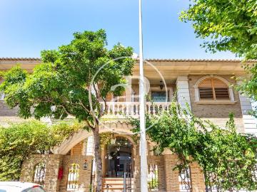 Casa adosada en Venta en Picanya