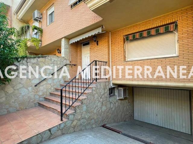 Casa adosada en Venta en Picanya