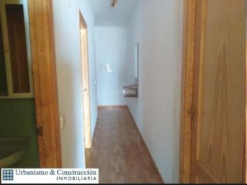Casa adosada en venta en Piedrabuena. Casas adosadas.