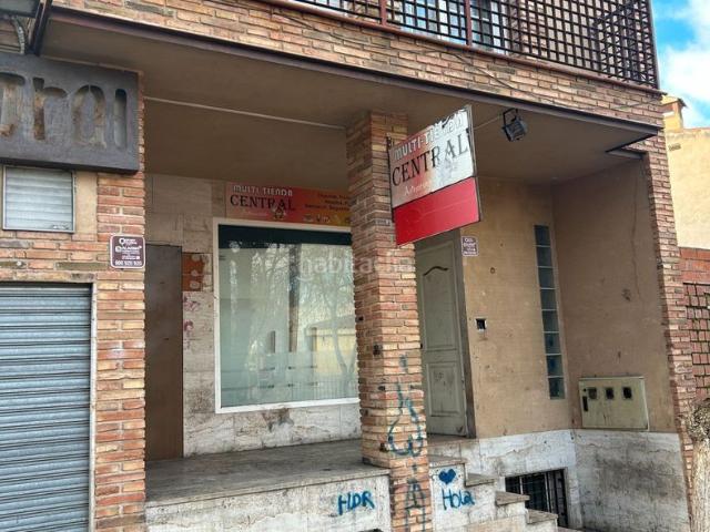Casa adosada en venta en Piedrabuena. Adosado en venta en Piedrabuena, 3 dormitorios. Casas adosadas.