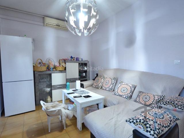 Casa adosada en venta en Piera. OPORTUNIDAD INVERSORES CASA ADOSADA ALQUILADA. Casas adosadas.