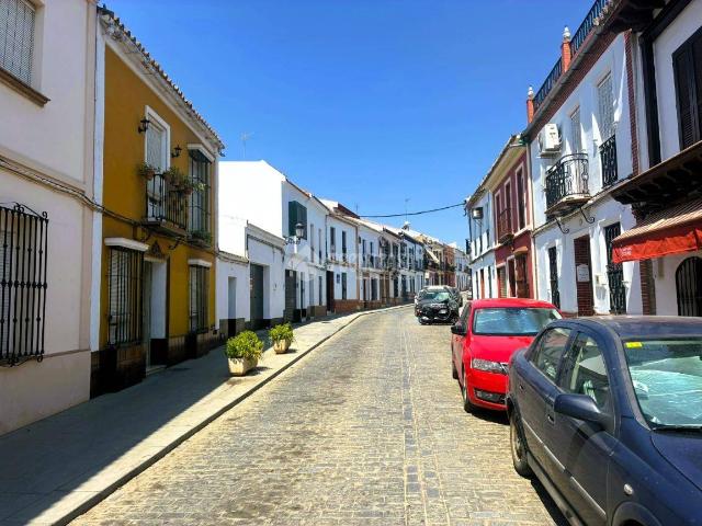 Casa adosada en Venta en Pilas
