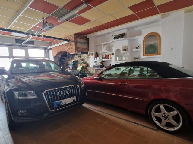 Casa adosada en venta en Pineda de Mar, Poblenou. Ideal Familias! Casa adosada con piscina en Pineda de Mar, cerca de todos los servicios. Casas adosadas Pineda de.