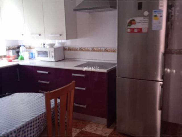 Casa pareada en venta en Pinos Puente. Pinos Puente Calle Nazaríes. Casas pareadas Pinos.