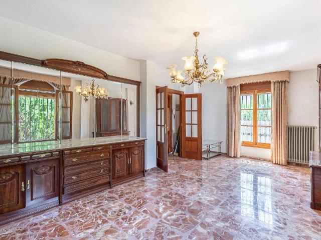Casa adosada en Venta en Pinos Puente