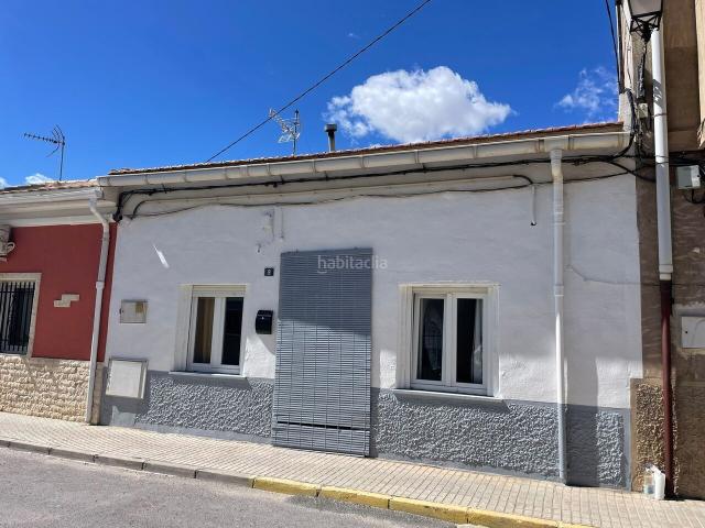 Casa adosada en venta en Pinoso. Casas adosadas.
