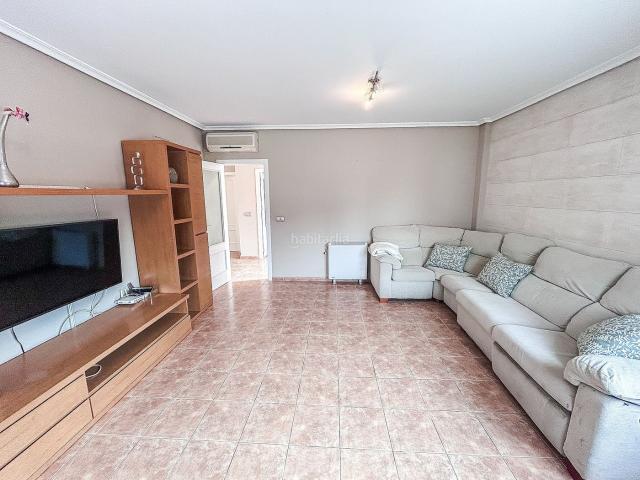 Casa adosada en venta en Pinoso. Casas adosadas.
